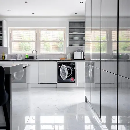 New Fully Furnished 5 Bedroom, 4 Bathroom Detached Houses Leicester Extérieur photo