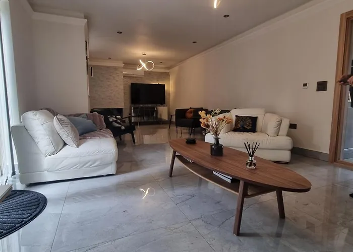 New Fully Furnished 5 Bedroom, 4 Bathroom Detached Houses